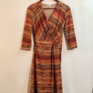 QUIN and DONNELLY - 3/4 sleeve dress. Size 8 UK or 6 US.